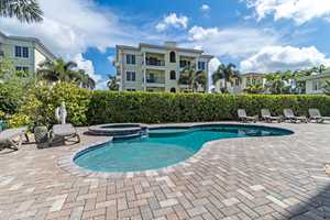 vacation rental condos
