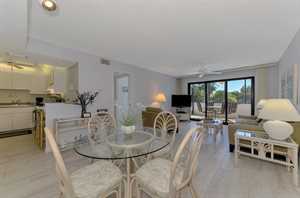 vacation rental condos